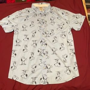 I am selling this peanuts button down shirt